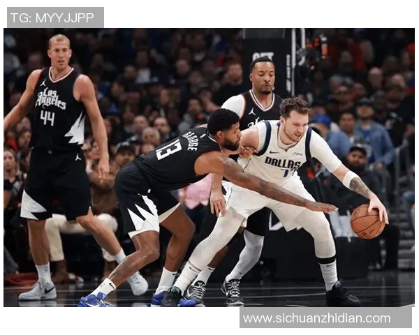 卢帅点明快船复苏方向:盼全队延续首节攻防节奏 卢帅点明快船复苏方向:盼全队延续首节攻防节奏